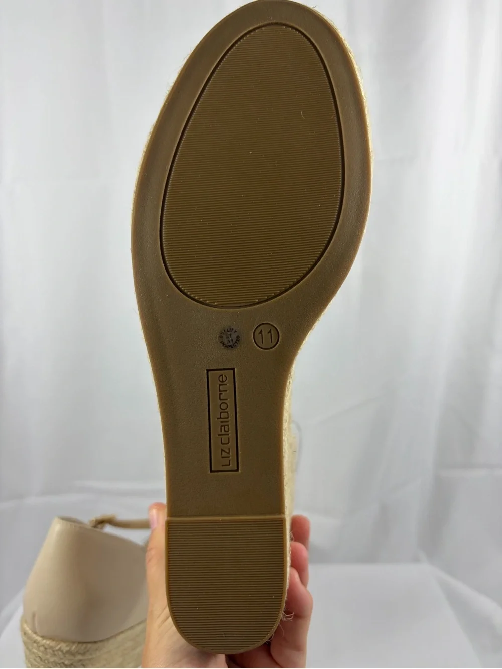 NWT Liz Claiborne Women’s Size 11 Cream Ankle-Strap Espadrille Wedge Sandals
